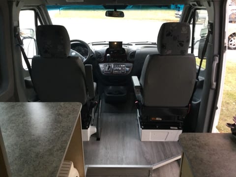 Sprinter - Van Life Awaits! Reisemobil in Calgary