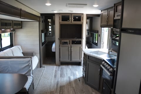 2021 Jayco Jay Flight SLX Towable trailer in Lehi