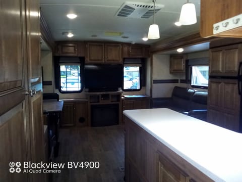 2018 Forest River Rockwood Ultra Lite Towable trailer in Redlands
