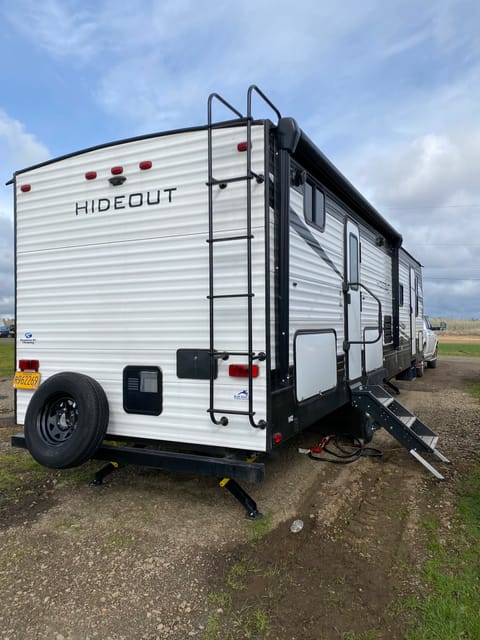 2021 Keystone Hideout w/bunk beds and slide out Tráiler remolcable in Hillsboro