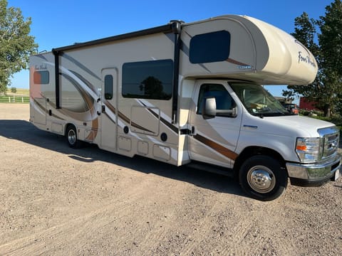 2018 Thor Motor Coach Four Winds Drivable vehicle in Menomonee Falls