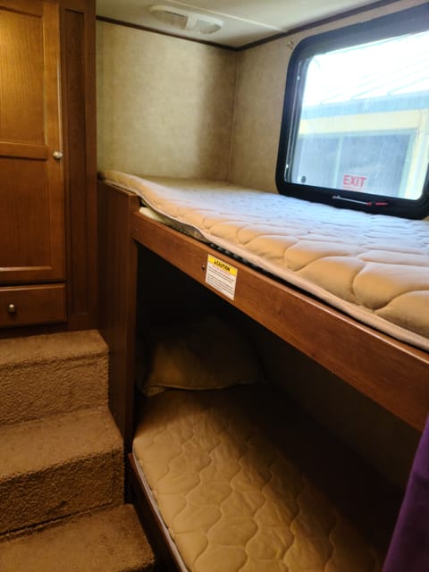 2016 32FT Crossroads Z-1 Bunkhouse Towable trailer in New Braunfels