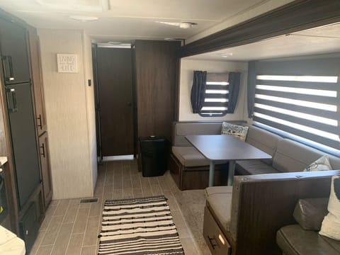 Family Friendly Bunkhouse Tráiler remolcable in Menifee