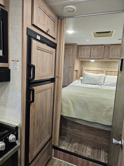 2019 Sunseeker Motorhome - Solar equipped! Drivable vehicle in Atascadero