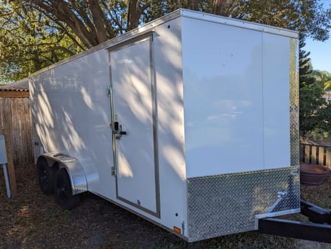 2021 Insulated Enclosed Utility Trailer camper in Lutz