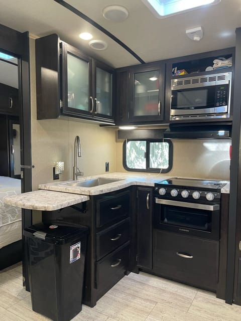 2019 Grand Design 2400 BHS (Delivery Only) Towable trailer in Santa Rosa