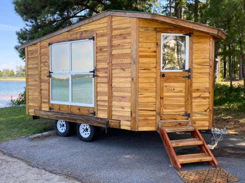 Tiny House on Wheels Glamper / Glamping Trailer, Atlanta, GA THOW For Rent Towable trailer in Dunwoody