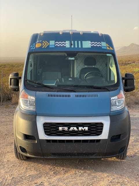 ROAMY - 2020 RAM Promaster Luxury Campervan Conversion Cámper in Glenvar Heights