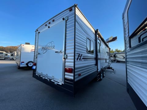 2016 Heartland Pioneer Toy Hauler Towable trailer in Gainesville