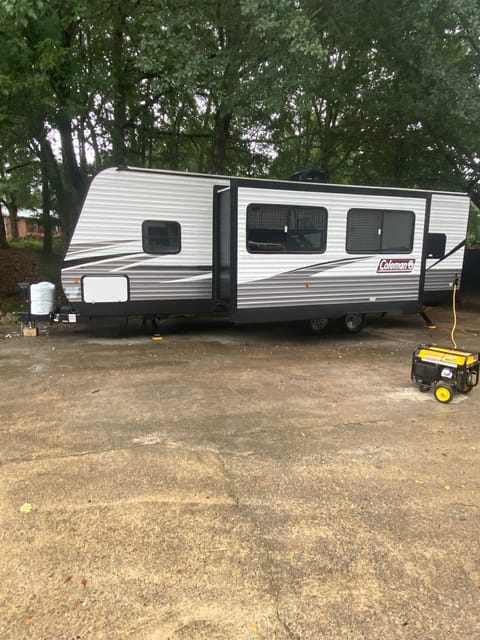 2021 Coleman Lantern Towable trailer in Lawrenceville