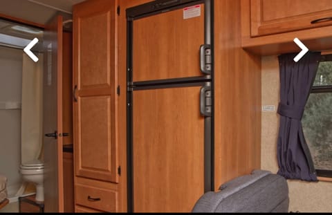 2017 Thore Majestic Fully Loaded Family RV Drivable vehicle in Union City