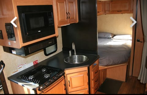 2017 Thore Majestic Fully Loaded Family RV Vehículo funcional in Union City