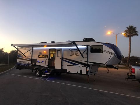 2020 Chaparral XLite Towable trailer in Oxnard