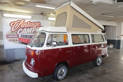 Vino    t2 camper Campervan in Besançon