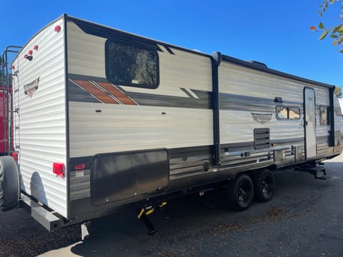 2022 Forest River Wildwood X-Lite T273QBX Towable trailer in Encinitas