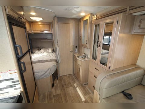 Mercedes-Benz Sprinter four winds Drivable vehicle in San Antonio