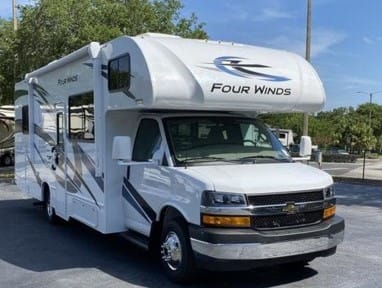 2022 Thor Motor Coach Four Winds 28A Vehículo funcional in Lakewood