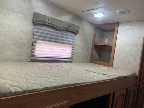 2013 Palomino Sabre Towable trailer in Northport