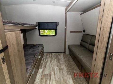 2020 Grand Design Imagine 3170BH -linens provided Towable trailer in Burien