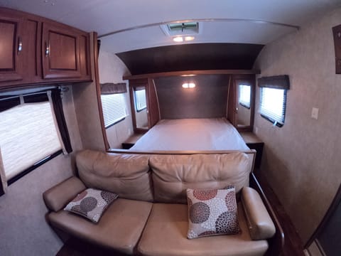 2016 Forest River Wildwood X-Lite Towable trailer in Wenatchee