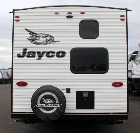 2022 Jayco Jay Flight SLX 224BH Towable trailer in Rockford