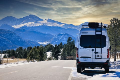 This campervan is under 20 feet long so you can pull over and grab those memories.  Easily park in normal spaces bigger RV's would only dream about.