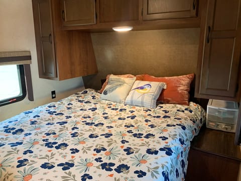 "Roman" Jayco Jay Flight (Perfect Boondock Camping Rig Also!) Pet-Friendly! Towable trailer in Rocklin
