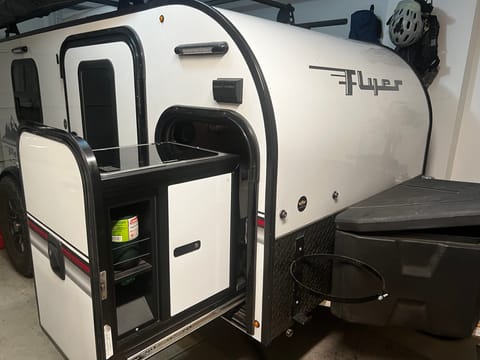 inTech Pursue off-road fully equipped AC / Heater Towable trailer in La Mirada