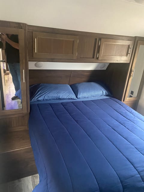 2019 Forest River Cherokee Grey Wolf - 2 Private Queen Bed Rooms! Remorque tractable in Russellville