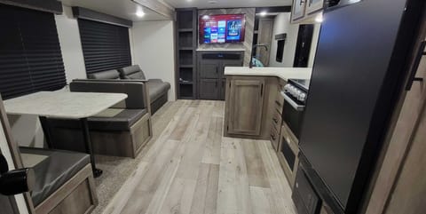 MPA TX RV - Delivery Only **Must have 30 amp electric, water, and sewer on Towable trailer in San Antonio