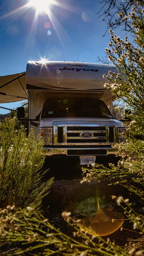Easy to Drive RV Ready for Adventure Drivable vehicle in El Cajon