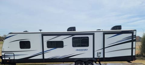 SPRING FLASH SALE!  Beautiful 2019 Cruiser RV Embrace * DELIVERY ONLY * Remorque tractable in Lowell