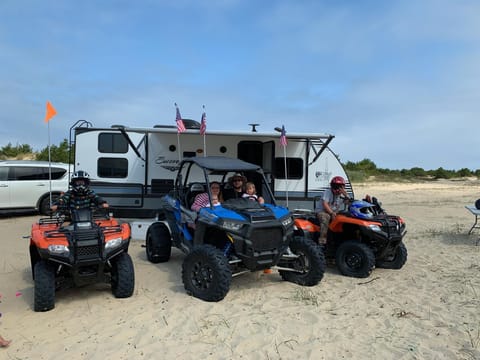 One of my renters took the family ATVing in the Oregon sand dunes... Looks like they had a blast! 
