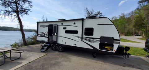 2022 KZ Connect King Bed, Fire Place Towable trailer in Bay Pines