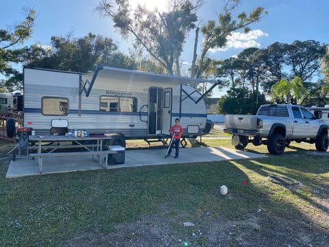 kingsport Towable trailer in Pembroke Pines