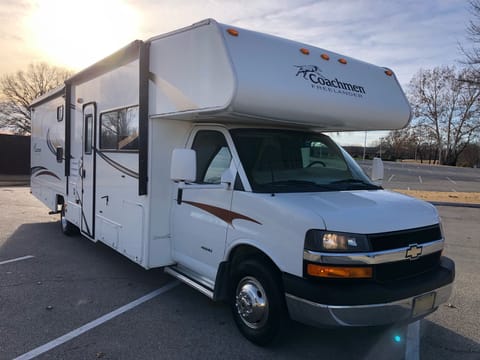 2014 Coachmen Freelander 32ft bunkhouse Drivable vehicle in Bartlesville