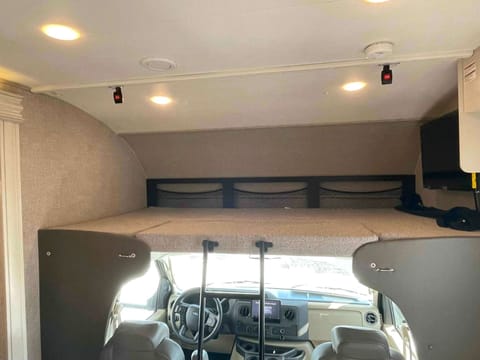 Luxurious Jayco Redhawk Véhicule routier in Ammon