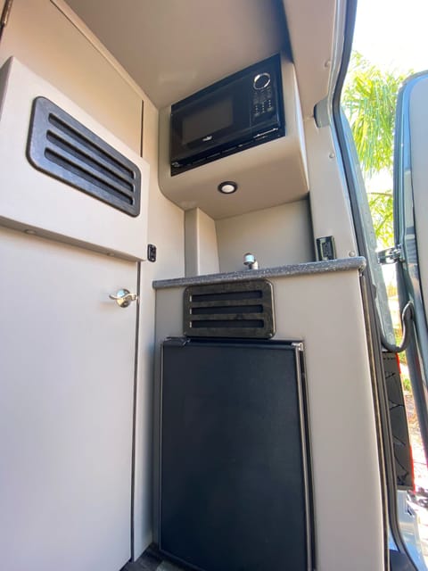 Luxury 2021 Mercedes Benz  Sprinter with bathroom Drivable vehicle in Wesley Chapel