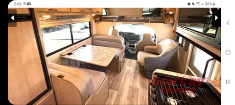 2019 Thor Motor Coach Four Winds Drivable vehicle in Modesto