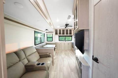 2022 Luxury Feelgood Rockwood 36ft fifth wheel with mid bunk Towable trailer in Sonoma County