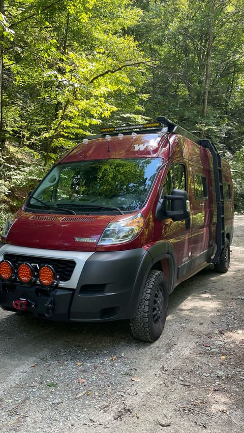 2022 Winnebago Solis  'Meet Cliff' Reisemobil in Biltmore Park