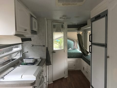Forest River Shamrock sleep 10ppl 3 Queen Bedrooms & so more Towable trailer in Passaic