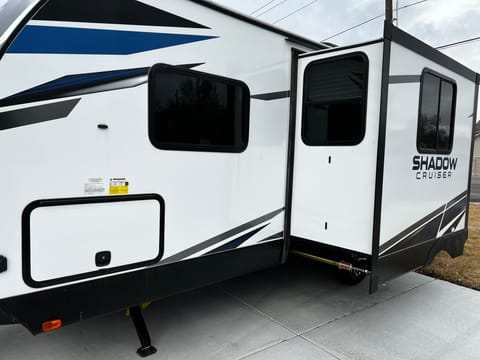 2022 Cruiser Shadow Cruiser 240 BHS  sleeps 6-8 Tráiler remolcable in West Valley City