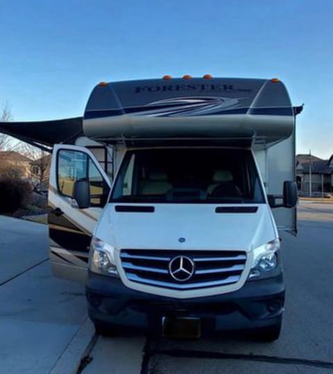 2016 Forester MBS 2401R Mercedes Benz Sprinter Turbo Diesel 25’ Drivable vehicle in Vista