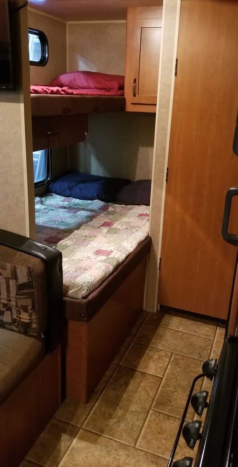 Relaxing Camper for Delivery Near Bellevue Rimorchio trainabile in Bellevue