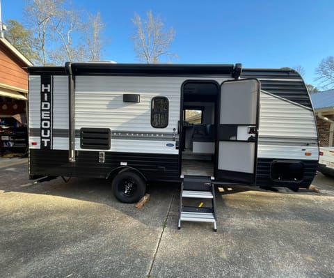 Includes Everything! 2022 Keystone Hideout 176bhs Towable trailer in Lake Lanier