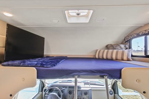 2020 Luxury Thor Chateau (BUNK BEDS) Drivable vehicle in Nampa