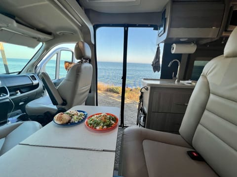 Luxury Van with SkyBunk - sleeps 4 Drivable vehicle in San Pasqual Valley