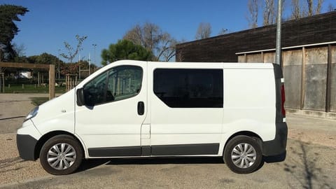 Patrick le Trafic Campervan in Biarritz