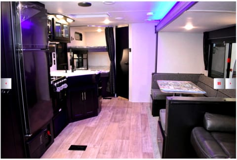 2022 The Luxurious Getaway Towable trailer in Casa De Oro-Mount